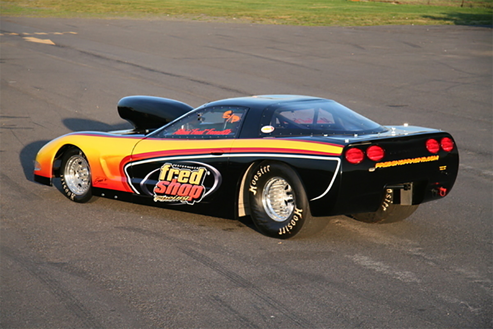 Drag Racing chassis with big block Chevy V8 and a Fiberglass C5 Corvette body