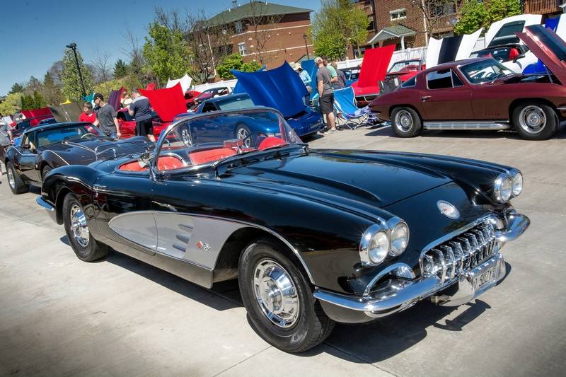 1960 Corvette Shines With 280,000 Miles