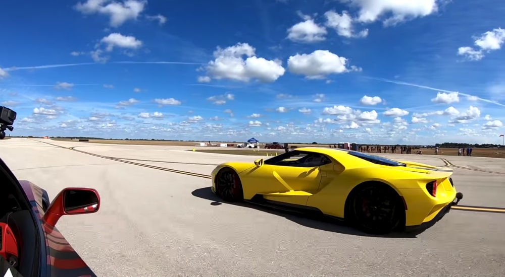 Ford GT vs Corvette ZR1