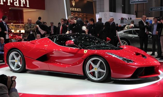 geneva-laferrari-front34.jpg