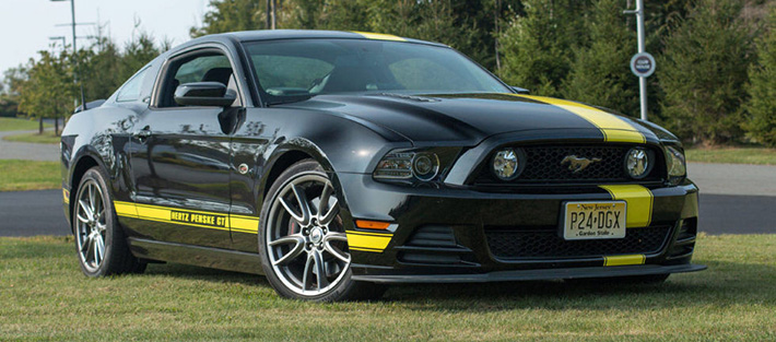 hertz_mustang_penske