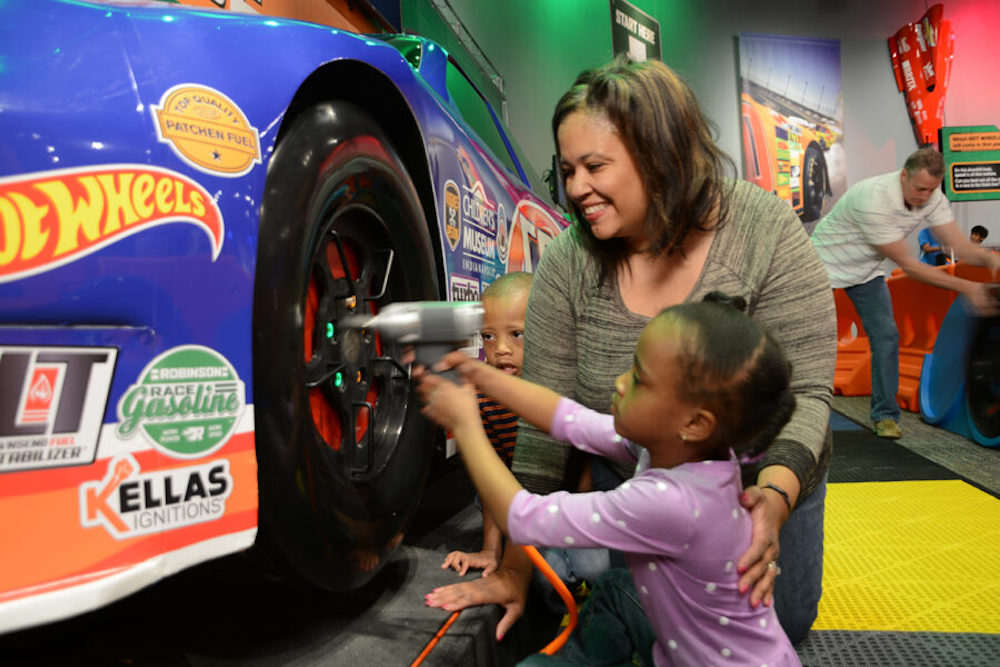 Hot Wheels: Race to Win National Corvette Museum