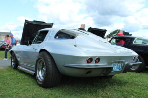 CORVETTE FORUM: Corvettes at Carlisle