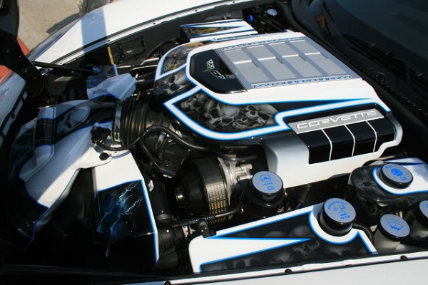 LisaZR1  engine bay