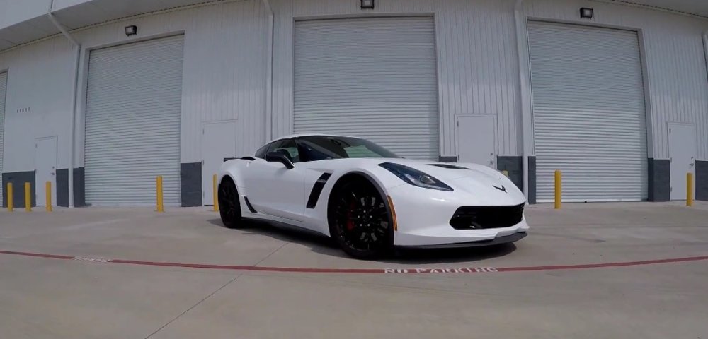 LMR750 Corvette Beauty Shot