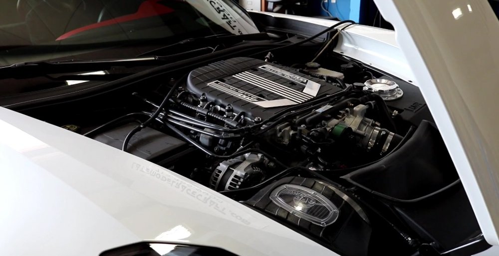 LMR800 Corvette Z06 Engine