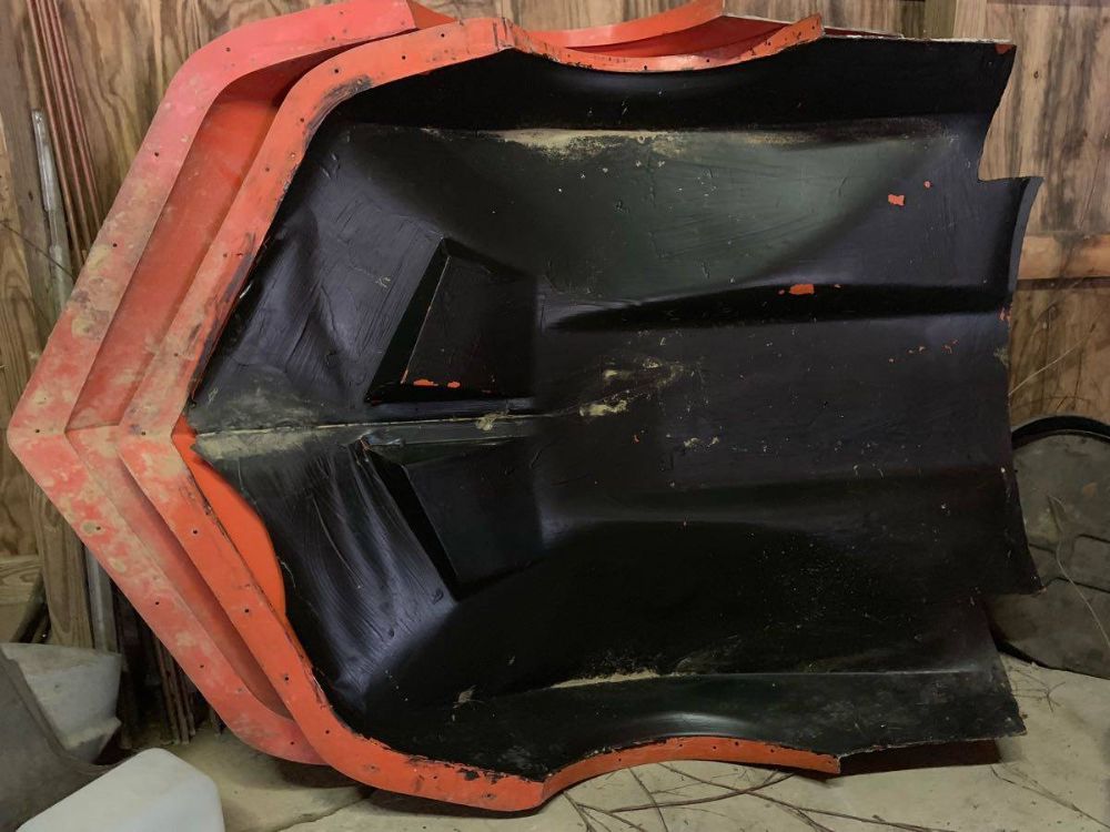 Hundreds of Corvette Body Molds Show Up on Craigslist