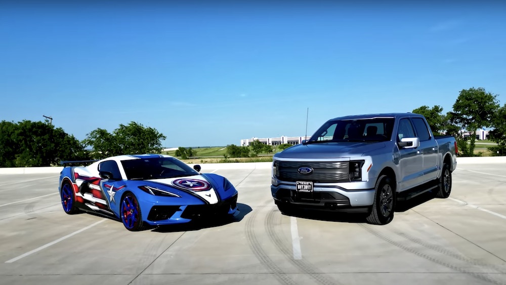 C8 Corvette vs Ford F-150 Lightning Drag Race