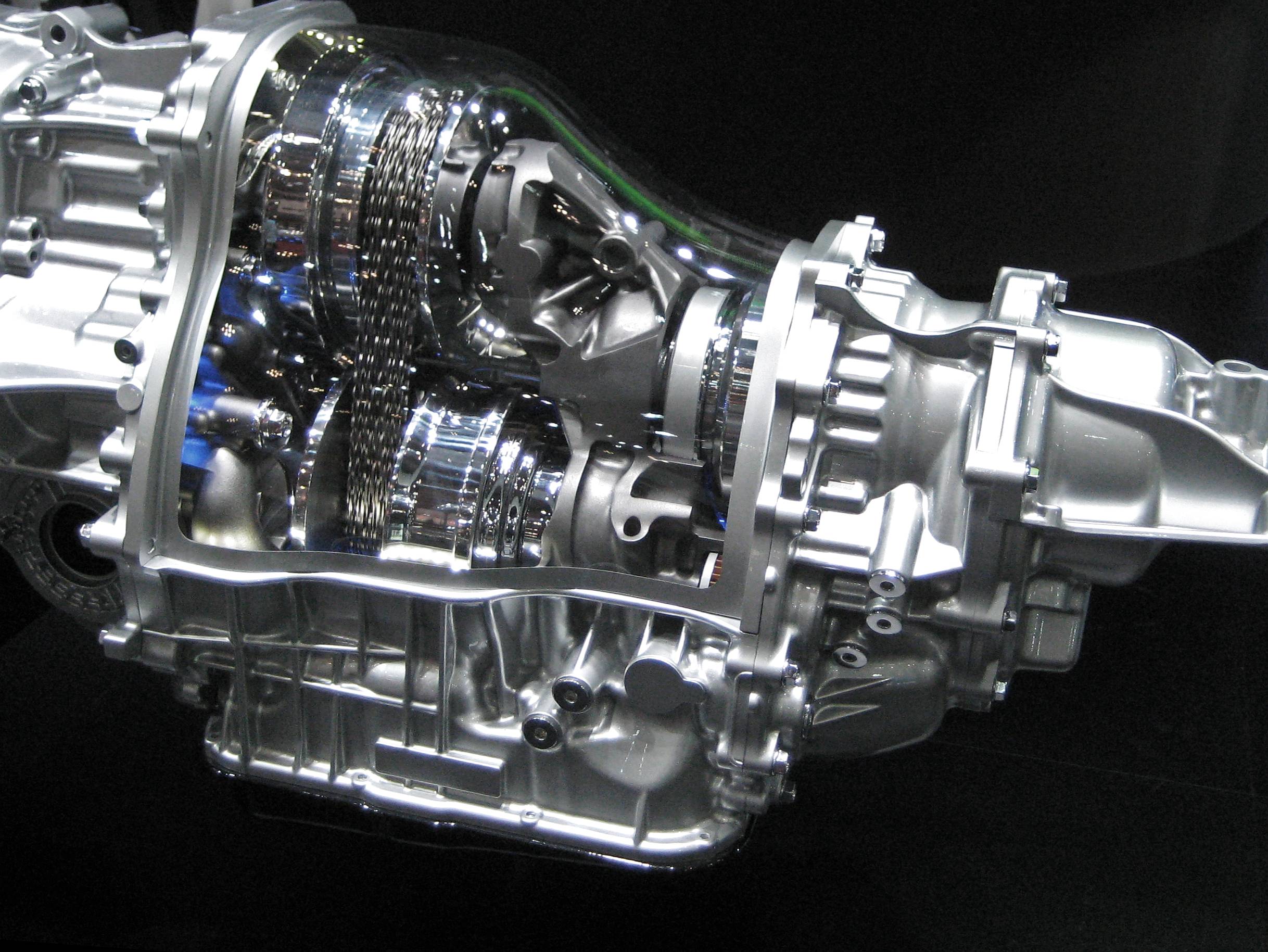 Subaru_Lineartronic_transmission_in_Tokyo_Motor_Show_2009