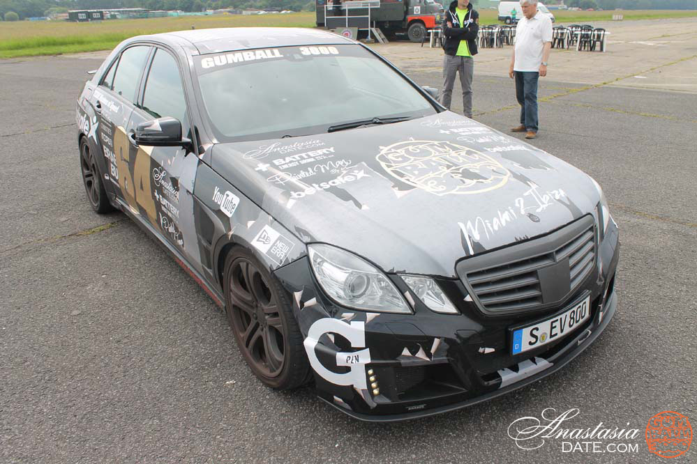 Team AnastasiaDate at the Top Gear Test Track (12)