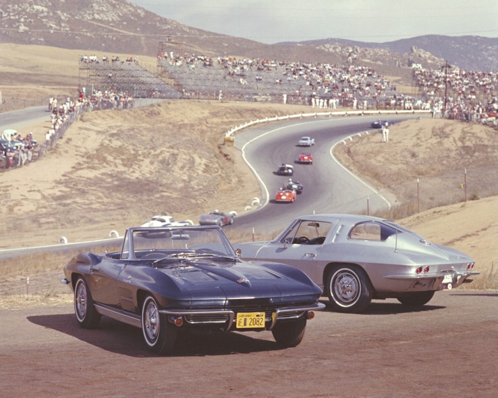 1963 Corvettes at the Race Track