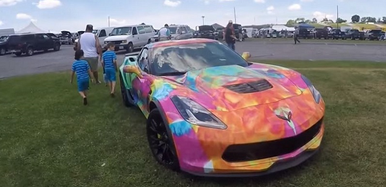 world-s-wackiest-looking-c7-corvette-z06-is-rainbow-puking-material-108957_1[1]