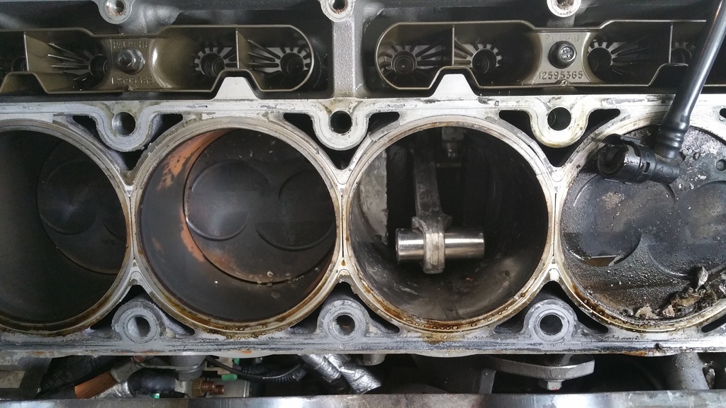 Z06 Piston Dead (4)