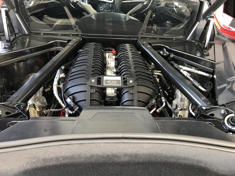 C8 Z06 Corvette engine