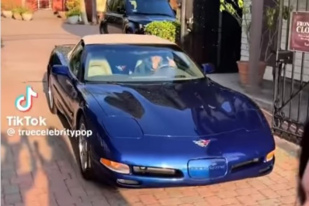 Paul McCartney Still Has His C5 Convertible